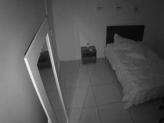 voyeurcam-jb-room-1