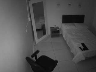 voyeurcam-jb-room-1