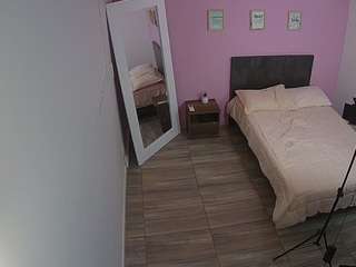 Tsparris Twitter camsoda voyeurcam-jb-room-1