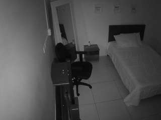 voyeurcam-jb-room-1