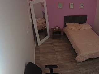 Emma Live Agent camsoda voyeurcam-jb-room-1