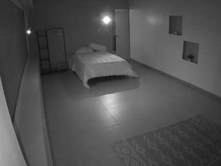 voyeurcam-jb-room-1