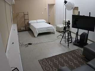 voyeurcam-jb-room-1 live cam profile