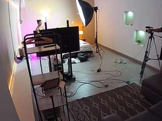 voyeurcam-jb-room-1 live cam profile
