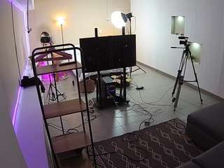 voyeurcam-jb-room-1