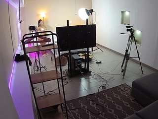 voyeurcam-jb-room-1