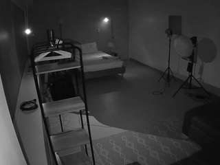 voyeurcam-jb-room-1