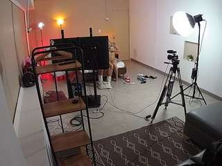 voyeurcam-jb-room-1