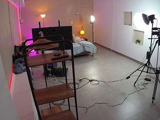 voyeurcam-jb-room-1