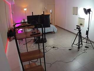 voyeurcam-jb-room-1