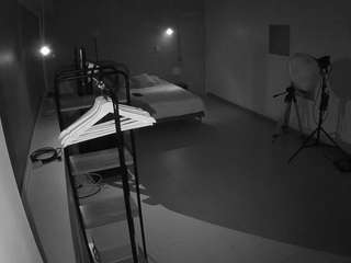 voyeurcam-jb-room-1