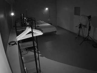 voyeurcam-jb-room-1