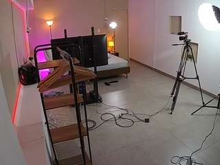 voyeurcam-jb-room-1