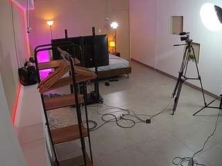 voyeurcam-jb-room-1