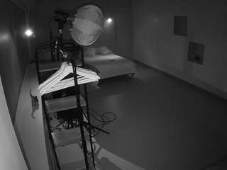 voyeurcam-jb-room-1 webcam