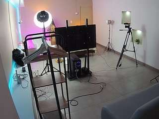 voyeurcam-jb-room-1