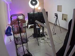 voyeurcam-jb-room-1