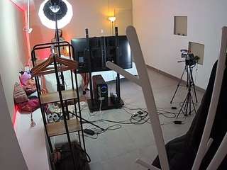 โมเดลนี้กำลังถ่ายทอดสดอยู่. voyeurcam-jb-room-1