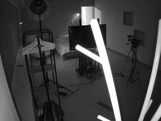 该模特正在直播。 voyeurcam-jb-room-1
