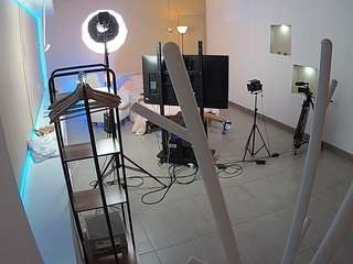 voyeurcam-jb-room-1