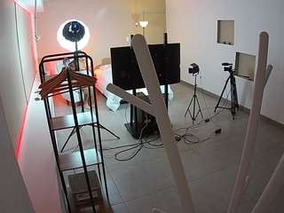voyeurcam-jb-room-1