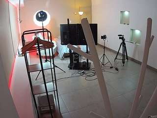 voyeurcam-jb-room-1