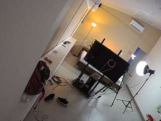 voyeurcam-jb-room-1