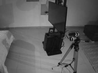 voyeurcam-jb-room-2 live cam profile