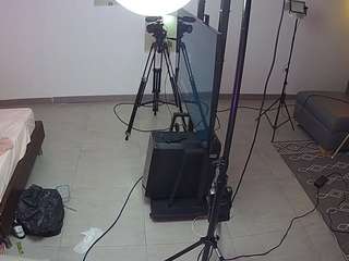 voyeurcam-jb-room-2 live cam profile