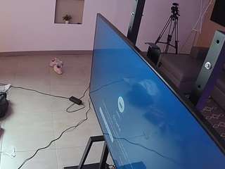 voyeurcam-jb-room-2 live cam profile