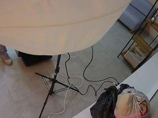 Live stream of voyeurcam-jb-room-2