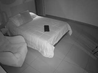 voyeurcam-jb-room-2