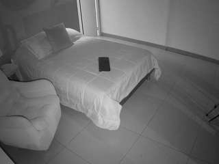 voyeurcam-jb-room-2