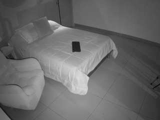 voyeurcam-jb-room-2 webcam