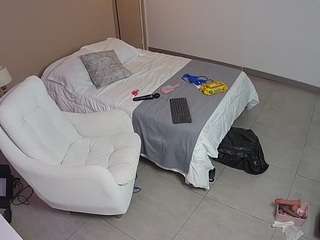 voyeurcam-jb-room-2 webcam