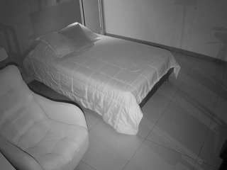 voyeurcam-jb-room-2