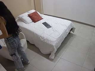 voyeurcam-jb-room-2