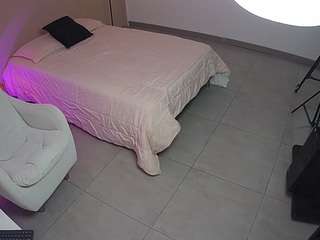 voyeurcam-jb-room-2