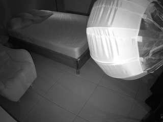 voyeurcam-jb-room-2