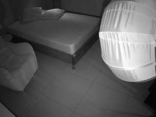 voyeurcam-jb-room-2