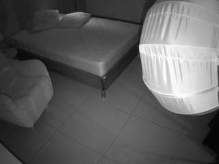 voyeurcam-jb-room-2