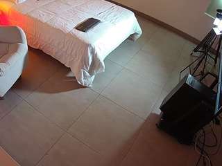 voyeurcam-jb-room-2