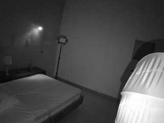 voyeurcam-jb-room-2