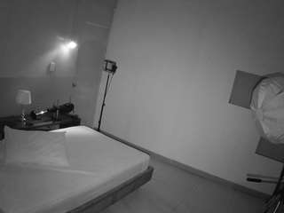 voyeurcam-jb-room-2