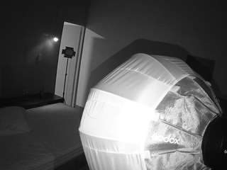 voyeurcam-jb-room-2