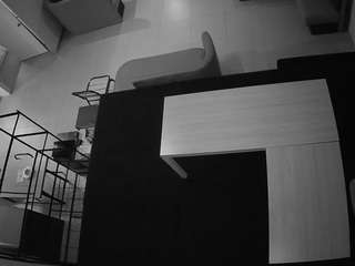Questo modello è in diretta ora. voyeurcam-jb-room-3