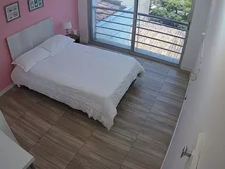 voyeurcam-jb-room-3's Live Sex Cam Show