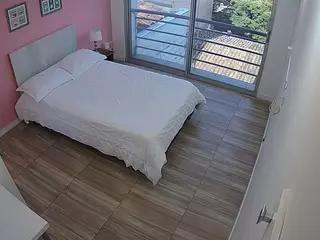 voyeurcam-jb-room-3's Live Sex Cam Show