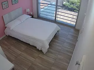 voyeurcam-jb-room-3's Live Sex Cam Show