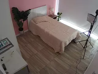 voyeurcam jb room 3's Live Sex Cam Show